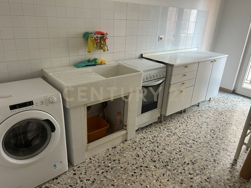 Appartamento in Vendita a Verona, 155'000&euro;, 75 m², arredato, con Box