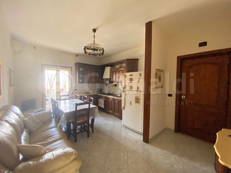Trilocale in Vendita a Giugliano in Campania, 158'000&euro;, 70 m², con Box
