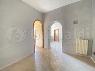 Quadrilocale in Vendita a Giugliano in Campania, 125'000&euro;, 133 m²