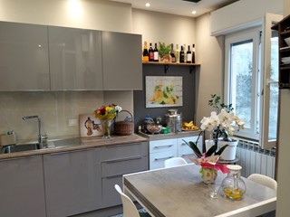 Appartamento in Vendita a Sanremo, 200'000&euro;, 84 m²