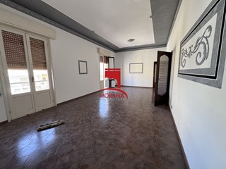Appartamento in Vendita a Trapani, 80'000&euro;, 148 m²