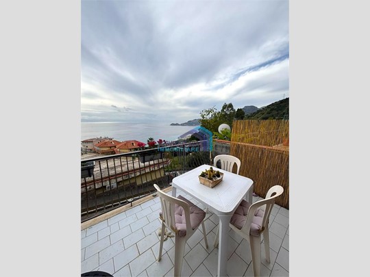 Trilocale in Vendita a Letojanni, 88'000&euro;, 50 m²