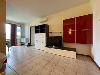 Trilocale in Vendita a San Miniato, 159'000&euro;, 70 m², con Box