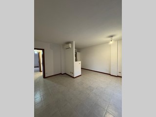 Trilocale in Vendita a Pisa, 218'000&euro;, 80 m², arredato, con Box