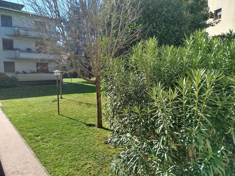 Appartamento in Vendita a Pisa, 450'000&euro;, 130 m², con Box