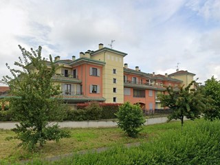 Appartamento in Vendita a Peschiera Borromeo, zona Bettola, 242'000&euro;, 144 m², con Box