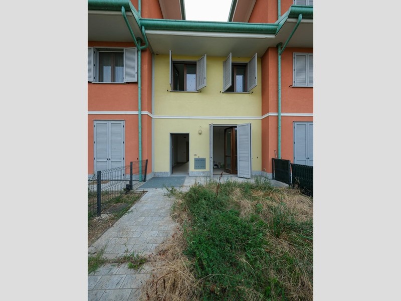 Appartamento in Vendita a Peschiera Borromeo, zona Bettola, 249'500&euro;, 190 m², con Box