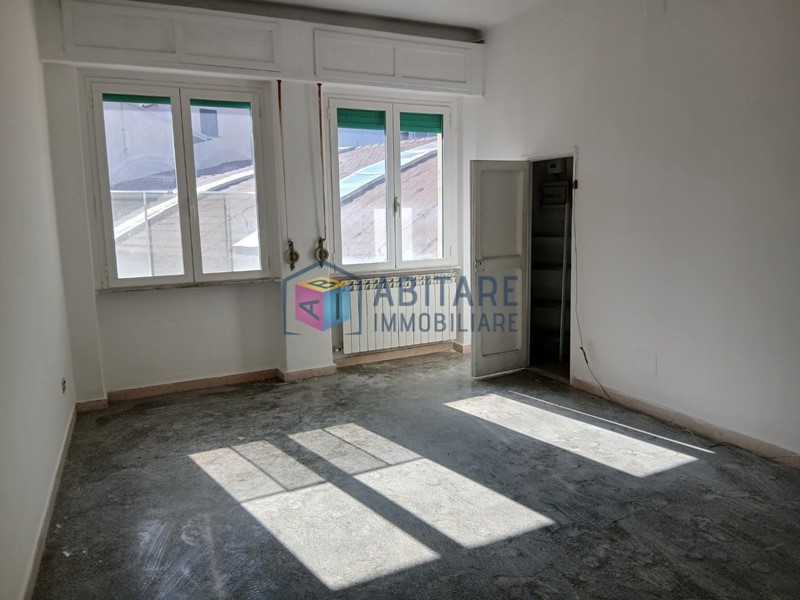 Appartamento in Vendita a Livorno, 215'000&euro;, 125 m²