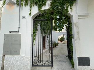 Appartamento in Vendita a Alessano, 100'000&euro;, 100 m²