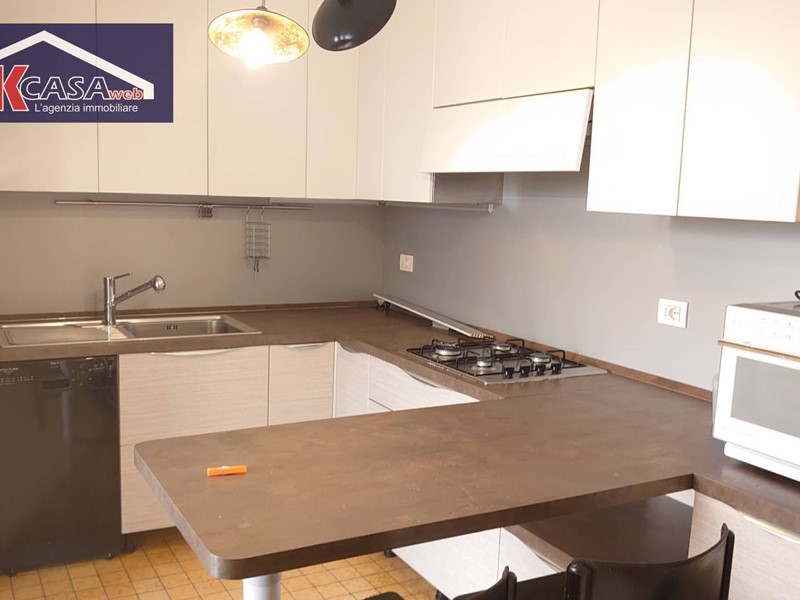 Quadrilocale in Affitto a Verona, 950&euro;, 100 m²