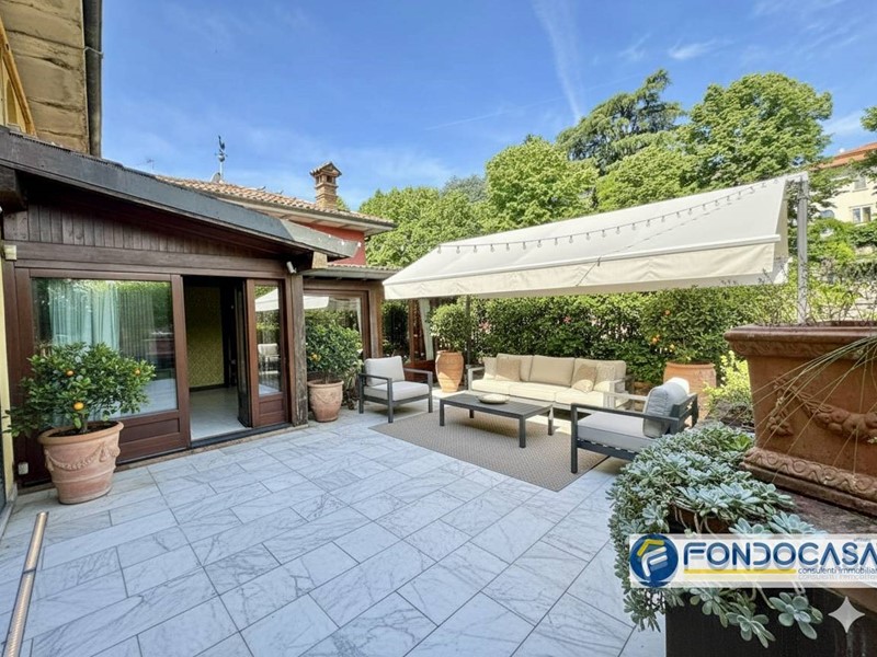 Attico in Vendita a Palazzolo sull'Oglio, 365'000&euro;, 183 m²