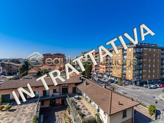Quadrilocale in Vendita a Bergamo, 169'000&euro;, 130 m²