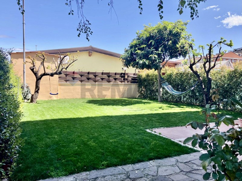 Trilocale in Vendita a Roma, 329'000&euro;, 112 m²