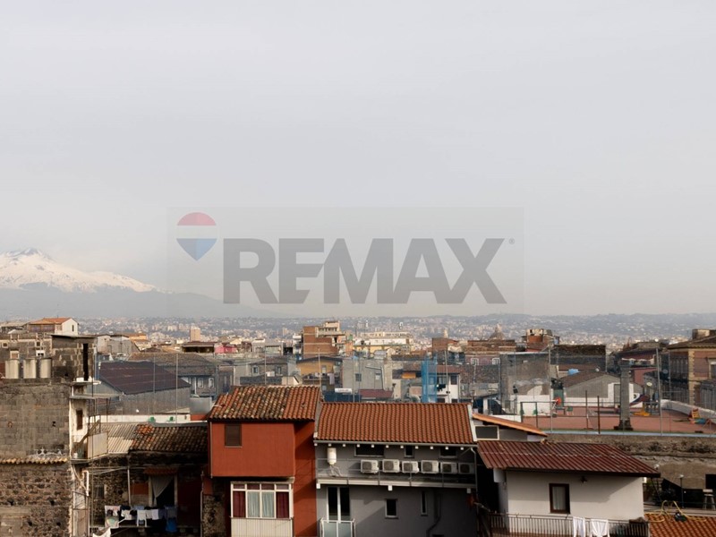 Quadrilocale in Vendita a Catania, 58'000&euro;, 70 m²