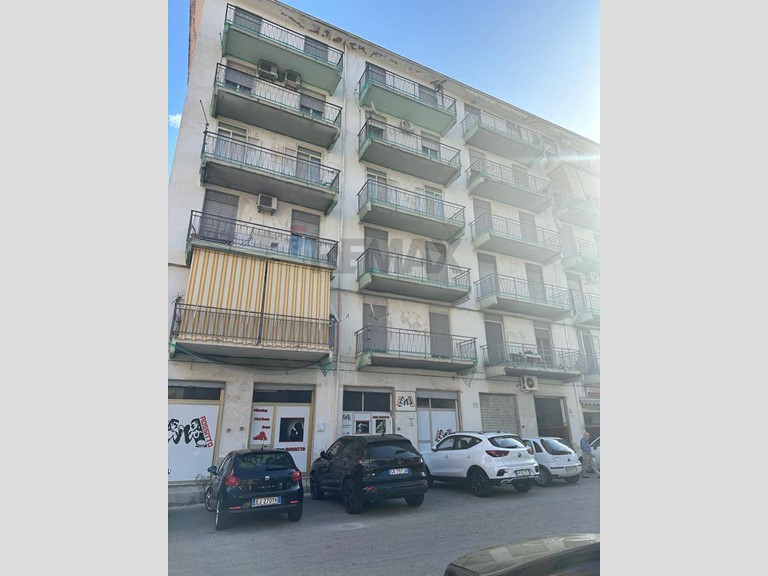 Appartamento in Vendita a Siracusa, 139'000&euro;, 160 m²