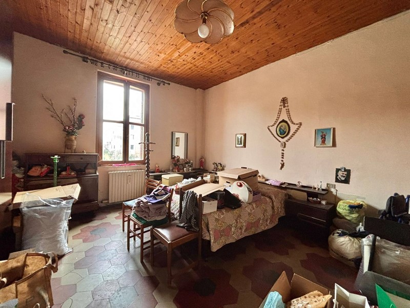 Trilocale in Vendita a Nova Milanese, 126'000&euro;, 105 m²