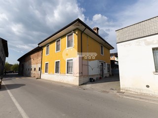 Quadrilocale in Vendita a Gottolengo, 99'000&euro;, 120 m²