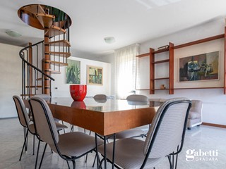 Trilocale in Vendita a Pesaro, 210'000&euro;, 90 m², con Box