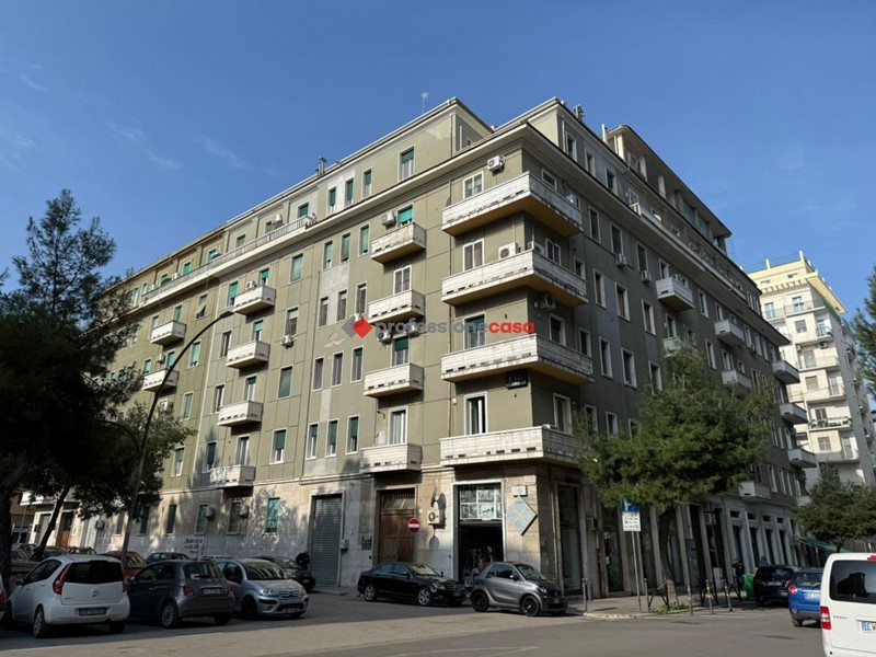 Bilocale in Vendita a Foggia, 75'000&euro;, 68 m²