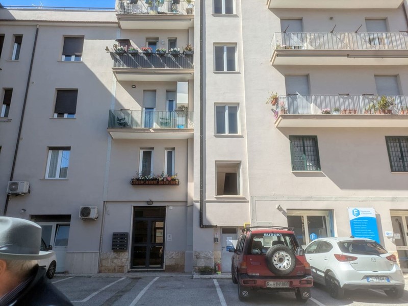Trilocale in Vendita a Monterotondo, 187'000&euro;, 92 m²