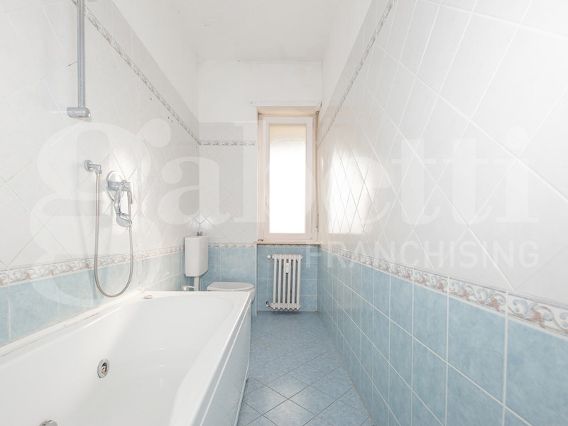 Quadrilocale in Vendita a Rivoli, 149'000&euro;, 104 m², con Box
