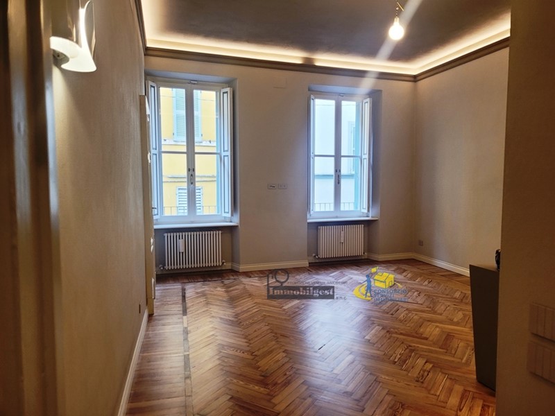 Trilocale in Vendita a Parma, zona Parma Centro, 445'000&euro;, 145 m²