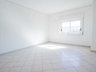 Appartamento in Vendita a Priolo Gargallo, zona centro, 98'000&euro;, 220 m²