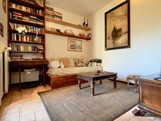 Quadrilocale in Vendita a Brescia, 152'000&euro;, 120 m²