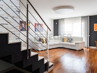 Appartamento in Vendita a Altamura, zona ZONA VIA CASSANO, 348'000&euro;, 234 m², con Box