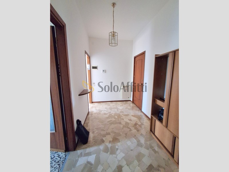 Quadrilocale in Affitto a Como, 800&euro;, 80 m², con Box