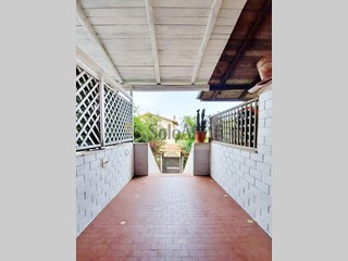 Trilocale in Affitto a Fiumicino, zona Isola Sacra, 1'300&euro;, 70 m², arredato