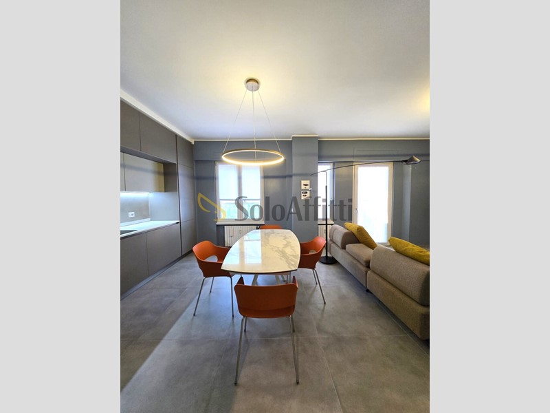 Bilocale in Affitto a Milano, zona Lodi - Corsica, 1'250&euro;, 65 m², arredato