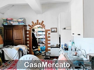 Bilocale in Vendita a Grottaferrata, zona Centro - Ginestre - Marciana, 99'000&euro;, 60 m²