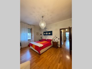 Quadrilocale in Vendita a Modena, zona San Damaso, 215'000&euro;, 129 m², con Box