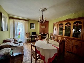 Appartamento in Vendita a Marcellina, 69'000&euro;, 195 m²