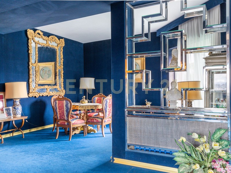 Appartamento in Vendita a Roma, 1'450'000&euro;, 365 m², con Box