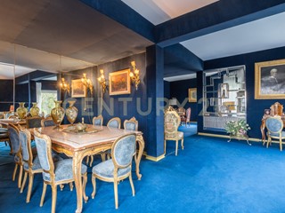 Appartamento in Vendita a Roma, 1'450'000&euro;, 365 m², con Box