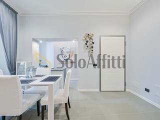 Bilocale in Affitto a Milano, zona Centro, 2'400&euro;, 55 m², arredato