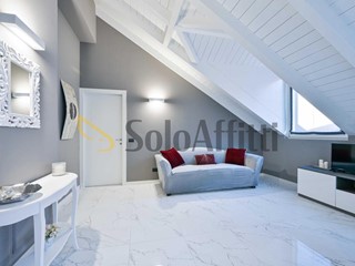Trilocale in Affitto a Milano, zona Centro, 3'150&euro;, 95 m², arredato