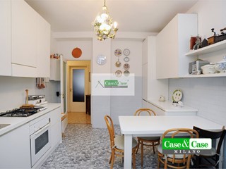 Bilocale in Vendita a Milano, 395'000&euro;, 80 m²