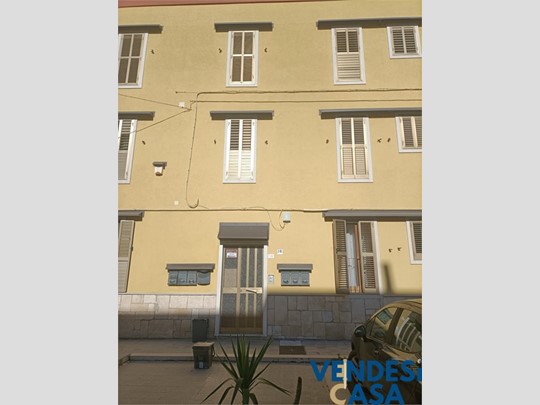 Trilocale in Vendita a Acquaviva delle Fonti, 85'000&euro;, 80 m²