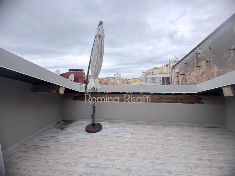 Appartamento in Vendita a Livorno, 260'000&euro;, 140 m²