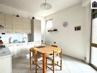 Quadrilocale in Vendita a Santa Croce sull'Arno, 120'000&euro;, 110 m², con Box