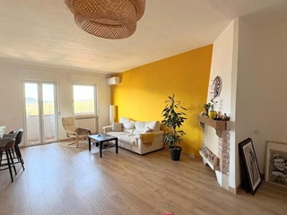 Appartamento in Vendita a Lucca, zona Sant'Anna, 265'000&euro;, 110 m², arredato