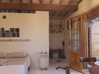 Monolocale in Affitto a Buti, zona Cascine, 500&euro;, 20 m², arredato