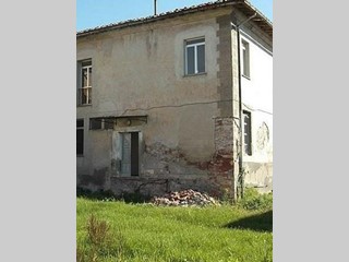 Appartamento in Vendita a San Giuliano Terme, zona Pontasserchio, 320'000&euro;, 600 m²