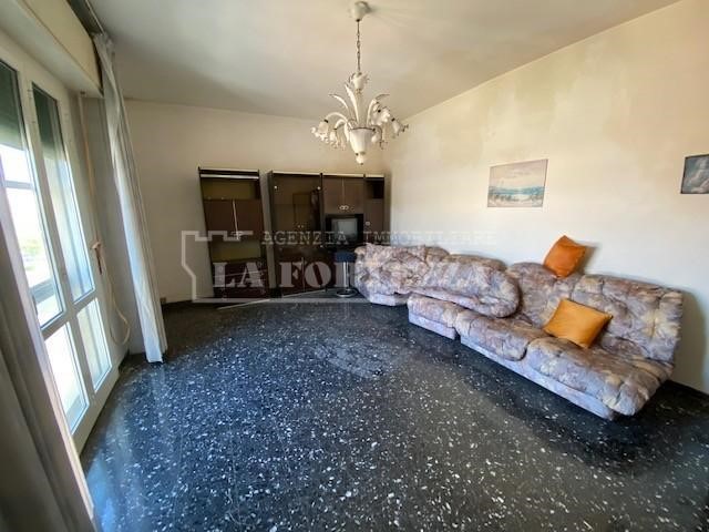 Quadrilocale in Vendita a Pisa, 220'000&euro;, 97 m², con Box