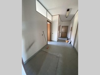 Appartamento in Vendita a Castelnuovo Magra, zona Molicciara, 160'000&euro;, 134 m², con Box