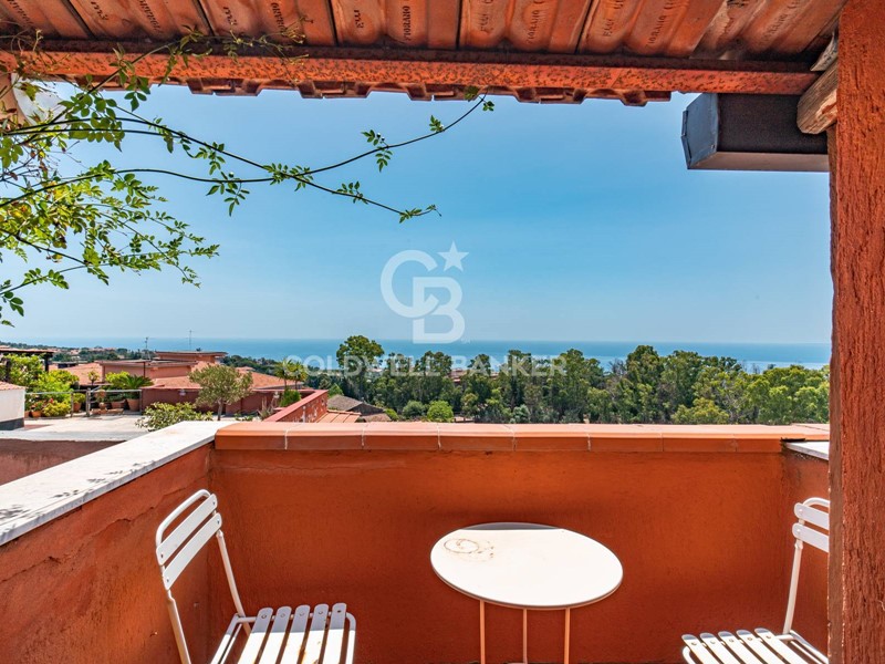 Attico in Vendita a San Giovanni la Punta, 89'000&euro;, 111 m²