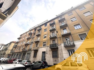 Trilocale in Vendita a Torino, 135'000&euro;, 85 m²
